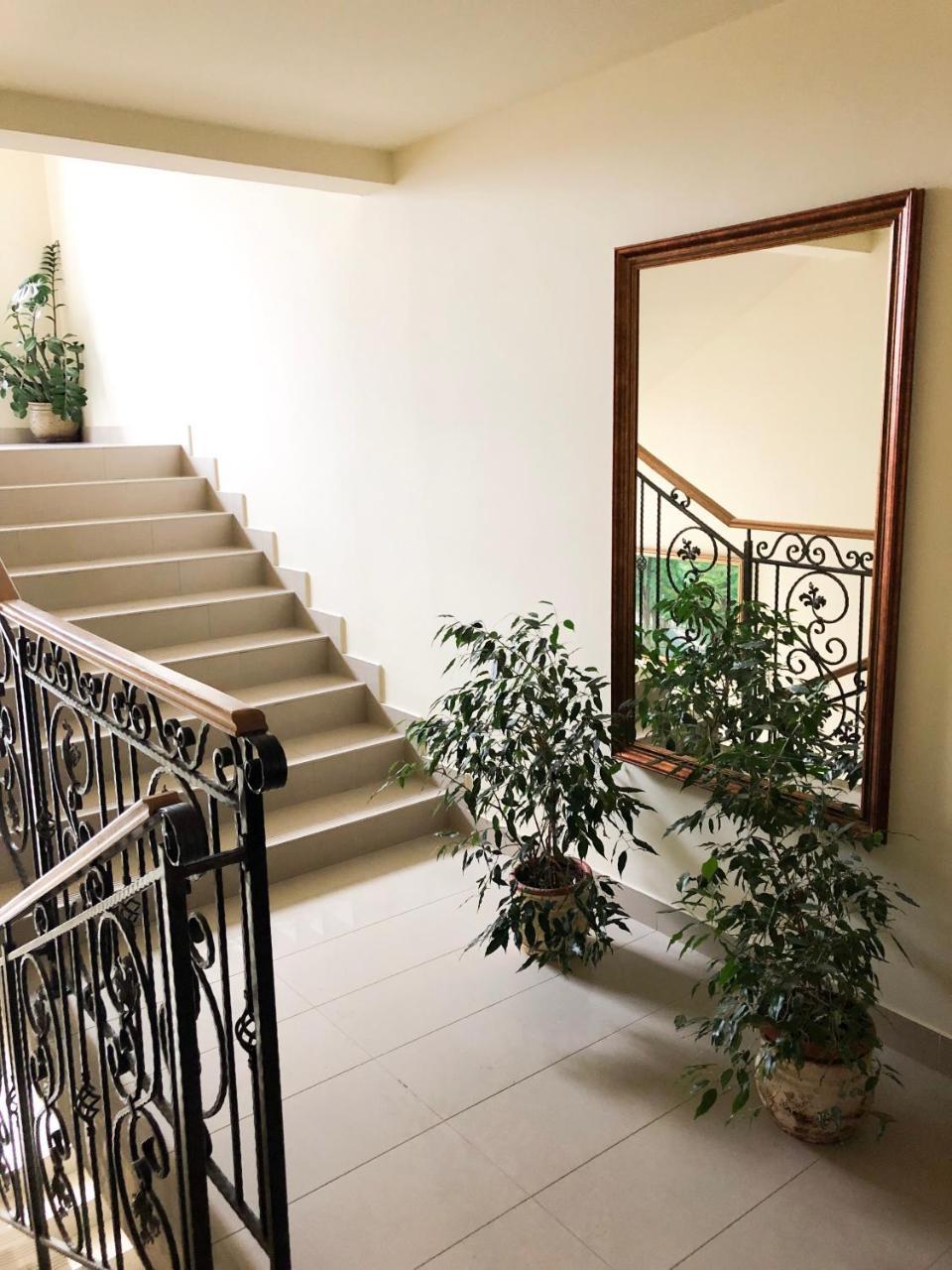 Hotel Korona ジェシュフ エクステリア 写真